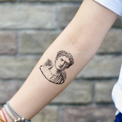 OhMyTat OhMyTat 凱撒大帝 Julius Caesar 刺青圖案紋身貼紙 (2 張)