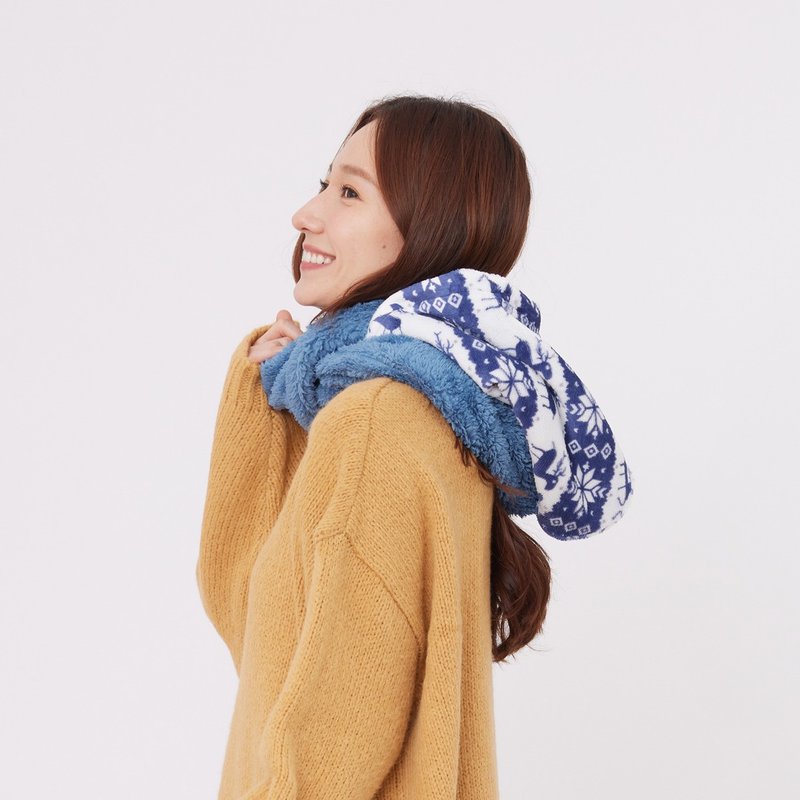 Yuki winter holiday warm hoody twist scarf / Blue - ผ้าพันคอถัก - ไฟเบอร์อื่นๆ สีน้ำเงิน