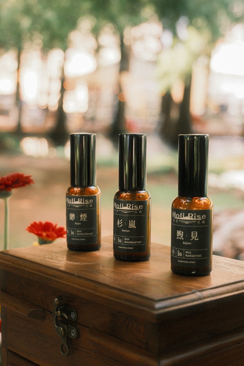 【 煦見 Xujian 空間噴霧 】肖楠桂花 × 木質調 × 植物精油30ml - 香氛/精油/擴香 - 其他材質 多色