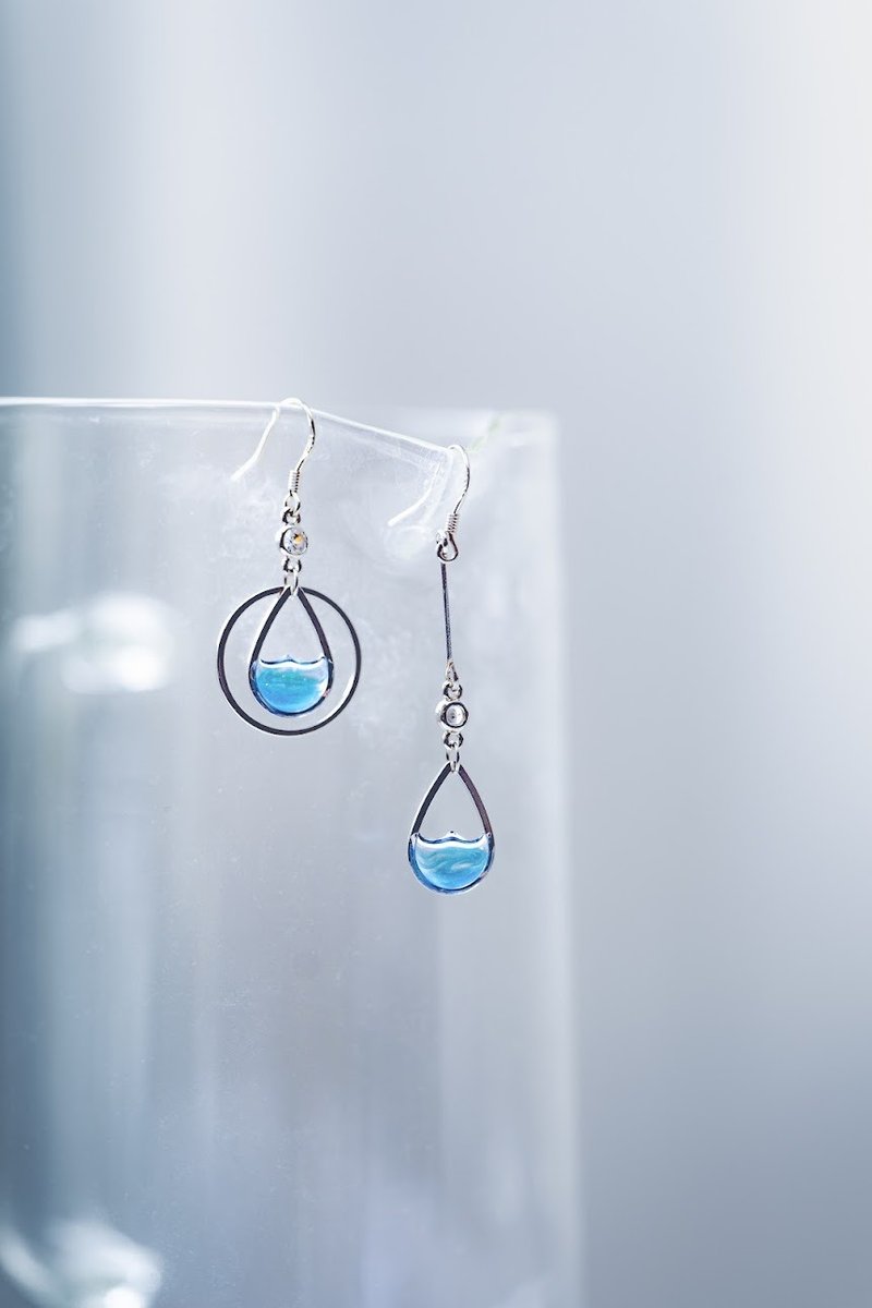 Ocean Series | Tears of the Sea 925 Silver Changeable Clip-On - Earrings & Clip-ons - Resin Blue