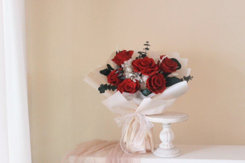 Preserved Red Rose Bouquet Classic Red Valentine's Day Bouquet Large Bouquet Preserved Roses - ของวางตกแต่ง - พืช/ดอกไม้ สีแดง