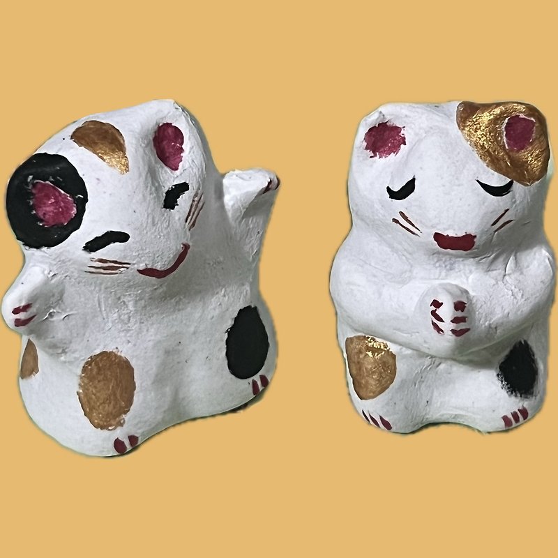 ルーシー・サオ・ワ・イアオ・アンワ・クレイがデザインした猫のカップル粘土ペットセット - 置物 - 粘土 ホワイト