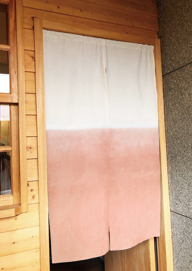 Organic cotton madder dyed Japanese style Chinese door curtain Organic Cotton - ม่านและป้ายประตู - ผ้าฝ้าย/ผ้าลินิน สึชมพู