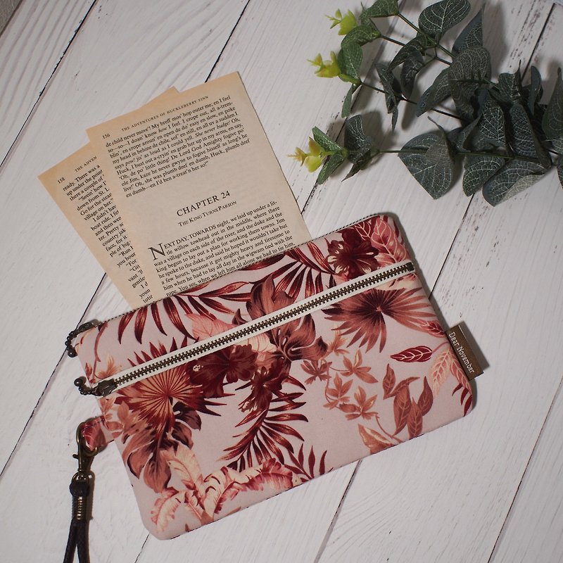 Picking up light series coin purse/universal bag/zipper storage bag/fiery red hibiscus/in pre-order - Clutch Bags - Cotton & Hemp Red