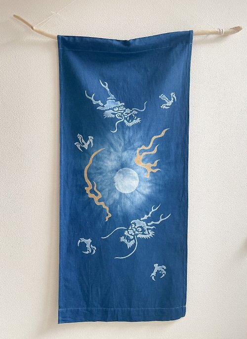 BLUE PHASE 日本製 手染め Dragon Tapestry Moonlight JAPANBLUE Aizome 龍 月光 縁起物 藍染タペストリー