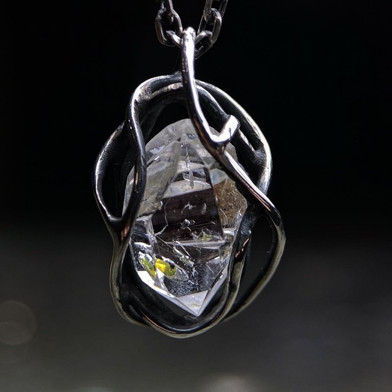 Natural Ore/ Heart of Abundance/ Oil Bile Crystal/ Double Pointed Crystal/ Bubbles/ Shining Diamond - Necklaces - Crystal White