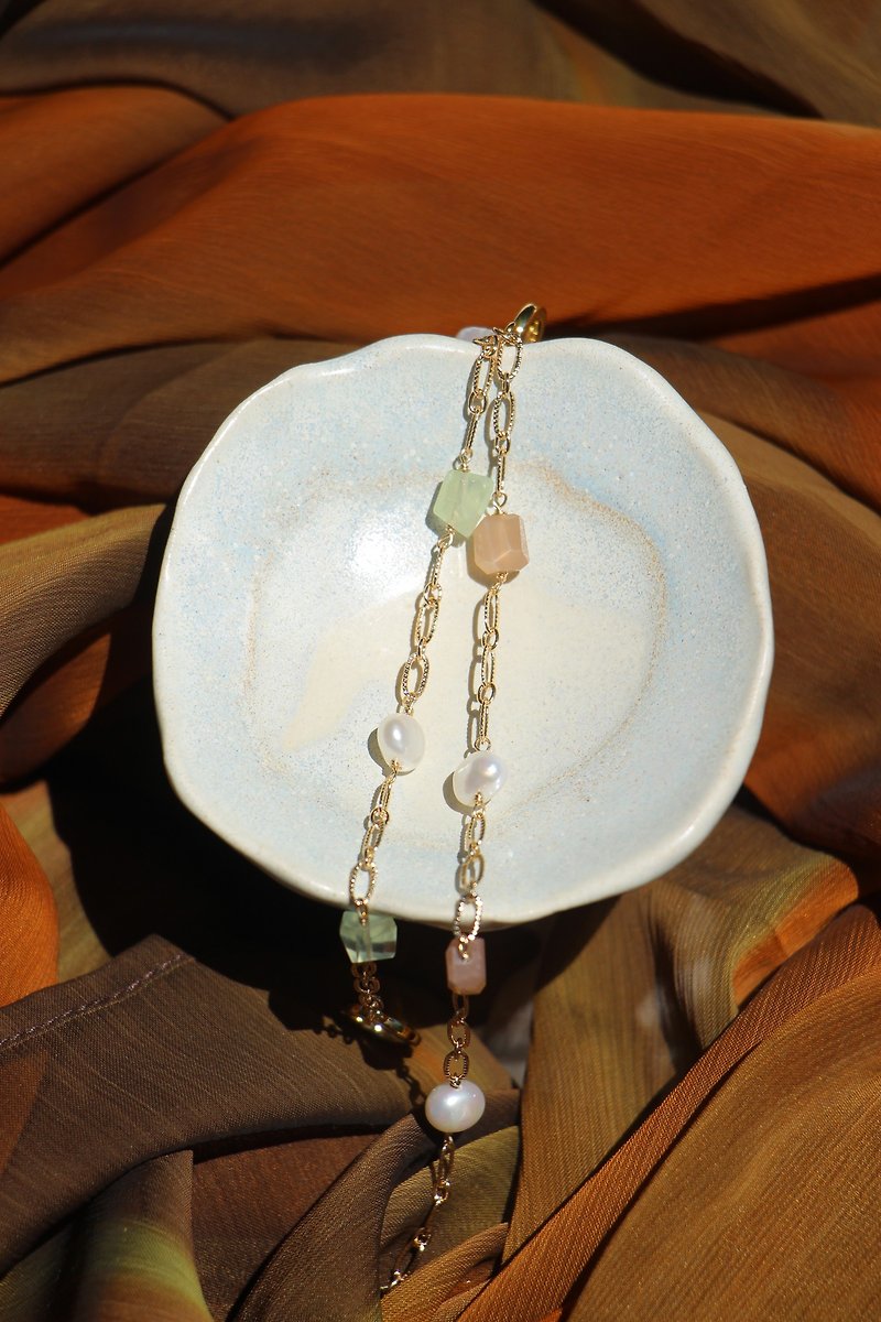 Botanical Summer Wind Grape Stone Peach Moonstone Pearl Wide Chain Bracelet - Bracelets - Semi-Precious Stones 