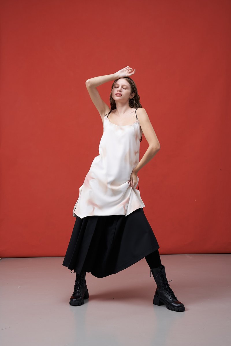 可兩穿/T-Shirt/露背洋裝/白印花/解構/洋裝/無性別INF/25SS - 洋裝/連身裙 - 聚酯纖維 白色