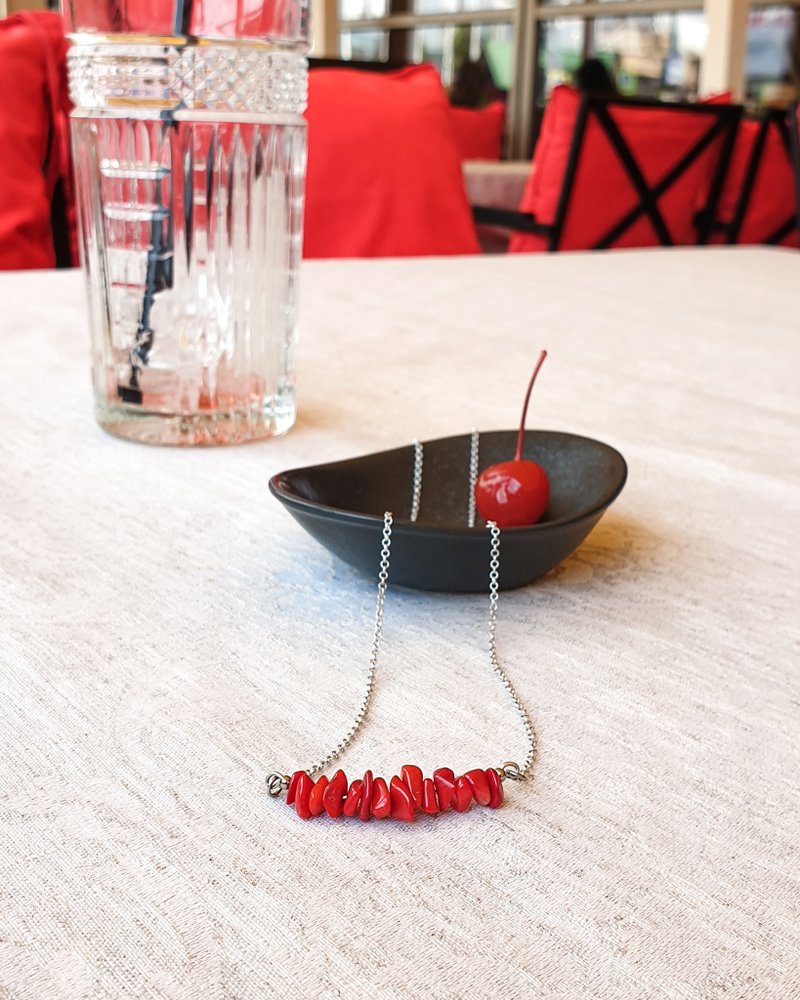 Raw Red Coral Necklace, 925 Silver, Pisces gem, Cancer crystal, Scorpio Gift - 項鍊 - 水晶 紅色