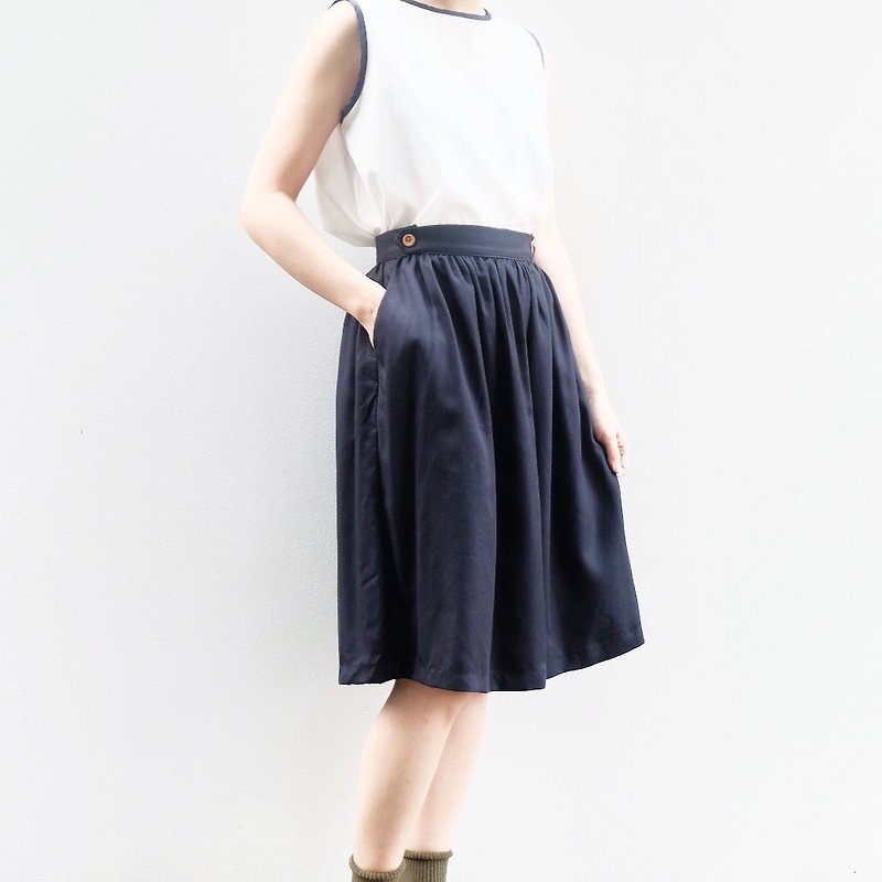 Ami Skirt - Navy Color  (Have only "S" size now) - 裙子/長裙 - 其他材質 藍色