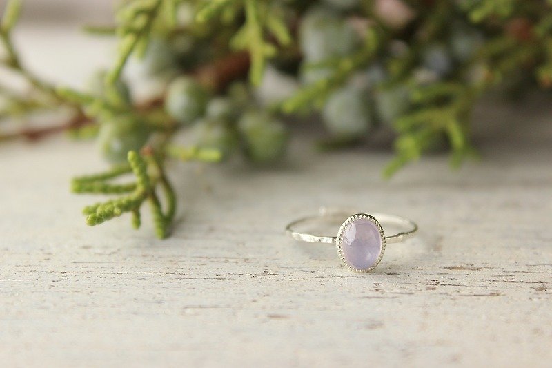 SALE silver light pale wisteria color sapphire ring - แหวนทั่วไป - เครื่องเพชรพลอย สีน้ำเงิน