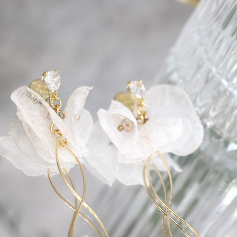 Pure White Dance | Pure White Dance - Earrings & Clip-ons - Silk White