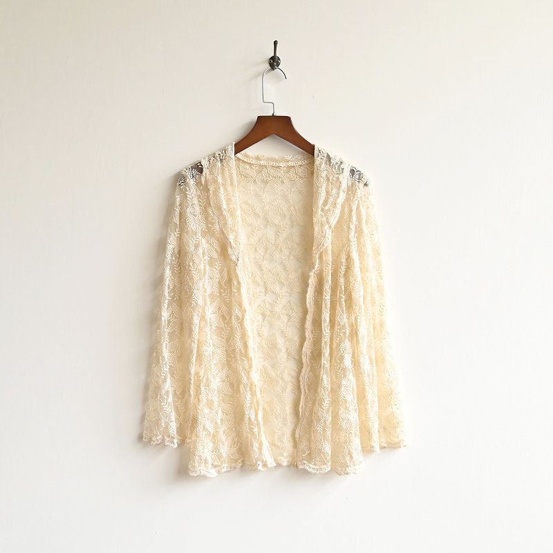 [Egg Plant Vintage] Moon Lapel Japanese Lace Vintage Blouse - เสื้อแจ็คเก็ต - ไฟเบอร์อื่นๆ 