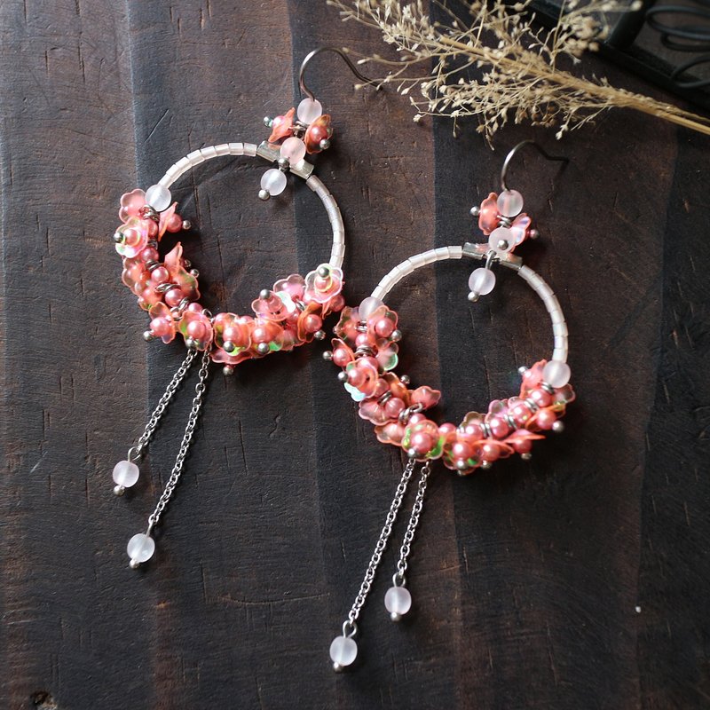 Pink sequined flower Stainless Steel half-shaped wreath big earrings ear pin Clip-On - Earrings & Clip-ons - Other Metals Pink