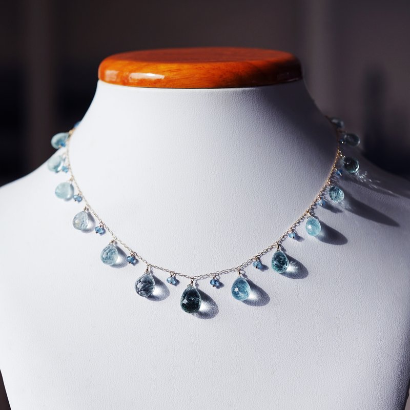 Exquisite item - K18 large aquamarine briolette drop bib necklace Arianna - สร้อยคอ - เครื่องเพชรพลอย สีน้ำเงิน