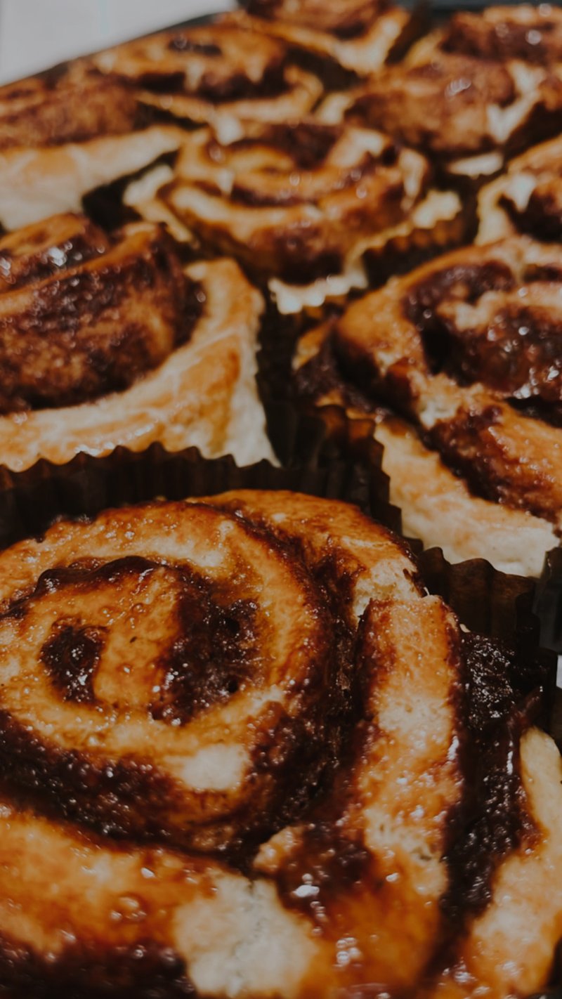 Scone Cha Ren Scone-Cinnamon Sugar/French Shortbread Rolls 4pcs - เค้กและของหวาน - อาหารสด 