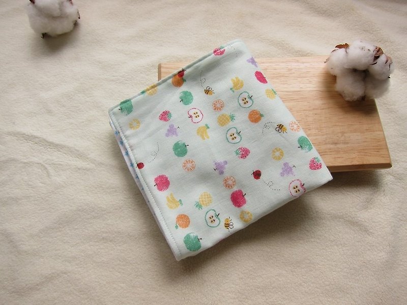 Japanese cotton gauze handkerchief - a small apple small pineapple (apple green double yarn) - Bibs - Cotton & Hemp Green