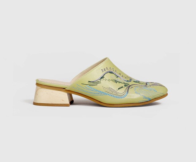 GUCCI 花柄刺繍 ミュール 35 GUCCI 花柄刺繍 ミュール 35 GUCCI 花柄刺繍 ミュール 35 GUCCI 花柄