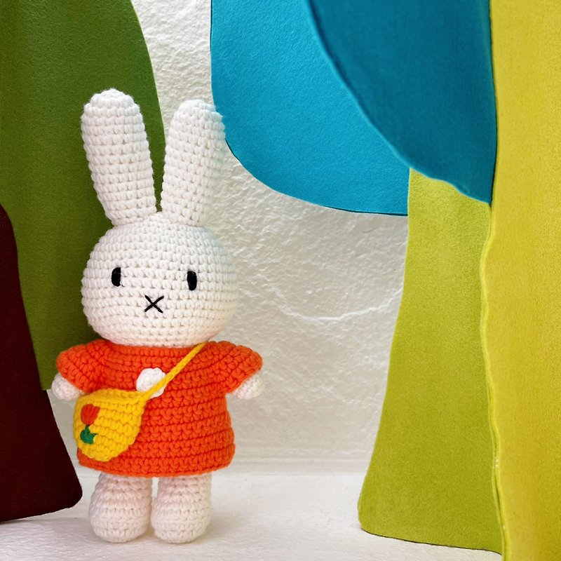 Just Dutch | Miffy handmade and her orange dress + tulip bag - ตุ๊กตา - ผ้าฝ้าย/ผ้าลินิน สีส้ม