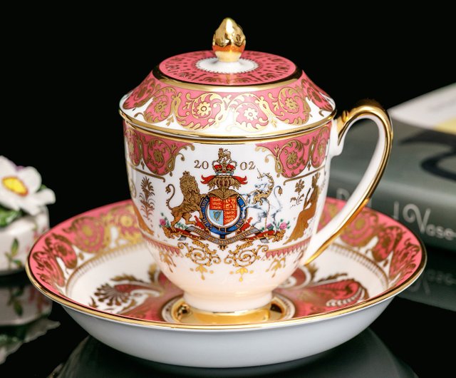 イギリス ゴールデンジュビリー エリザベス女王在位50周年記念 カップ・ソーサー イギリス エリザベス女王在位50周年記念 ゴールデンジュビリー カップ