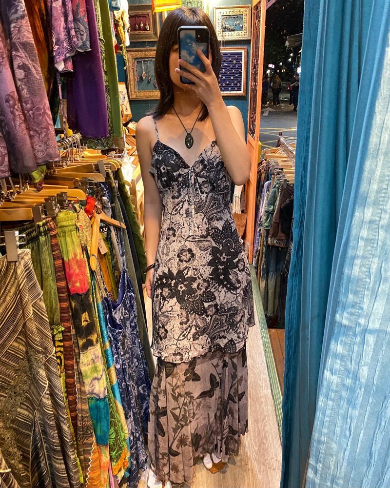 喜迎瑤  長裙 裙子 半身裙 吊帶裙 多種穿法 蝴蝶印花 民族風 嬉 - 裙子/長裙 - 其他材質 