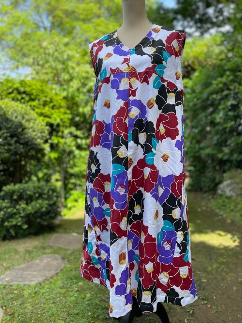 カラフル椿の花 浴衣リメイクフレンチスリーブワンピース - 連身裙 - 棉．麻 