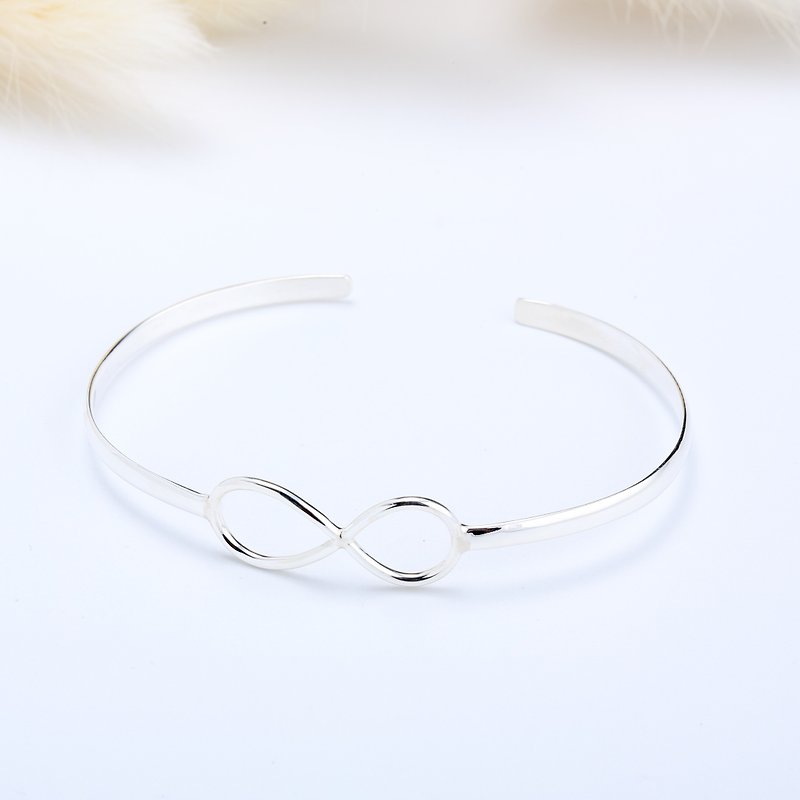 LOVE Infinity simple love s925 sterling silver bracelet Valentine's Day Gift  - สร้อยข้อมือ - เงินแท้ สีเงิน