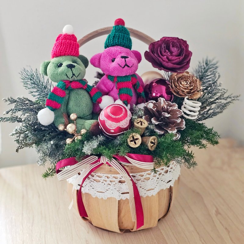 Christmas Bear Flower Basket - Dried Flowers & Bouquets - Plants & Flowers Green