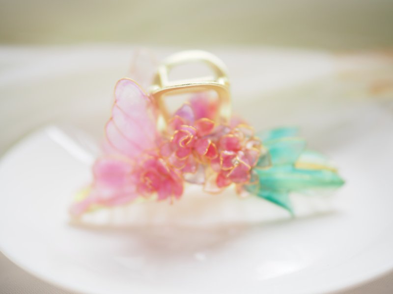 Resin clear big hairpin shark clip summer essential - Other - Other Materials Pink