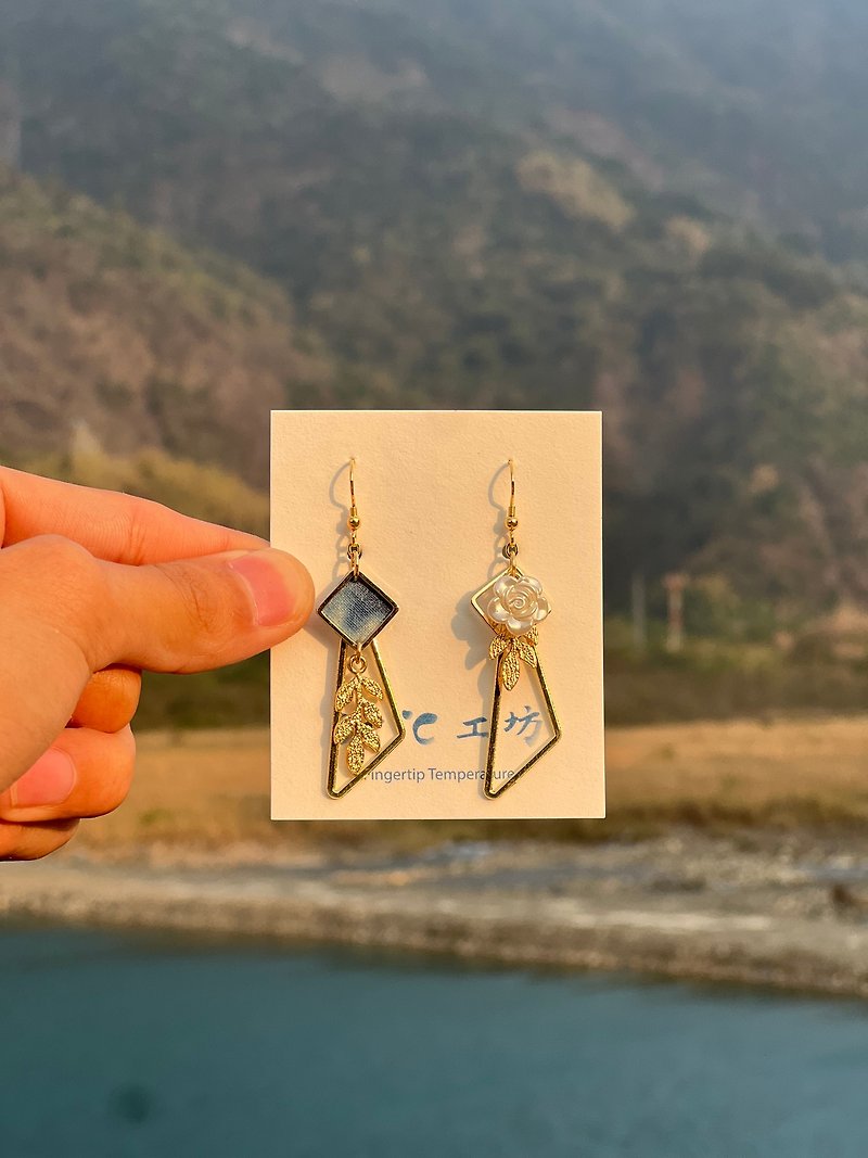 Indigo dyed asymmetric triangle earrings - ต่างหู - วัสดุอื่นๆ 