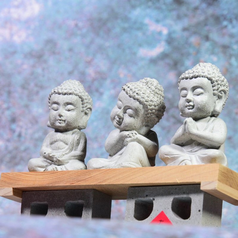 Cement Buddha Modeling Group - Items for Display - Cement Gray