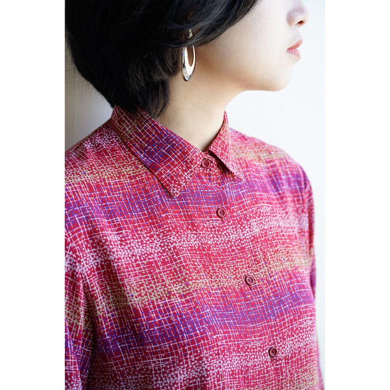 Dot flower/Japanese vintage shirt - เสื้อเชิ้ตผู้หญิง - เส้นใยสังเคราะห์ 