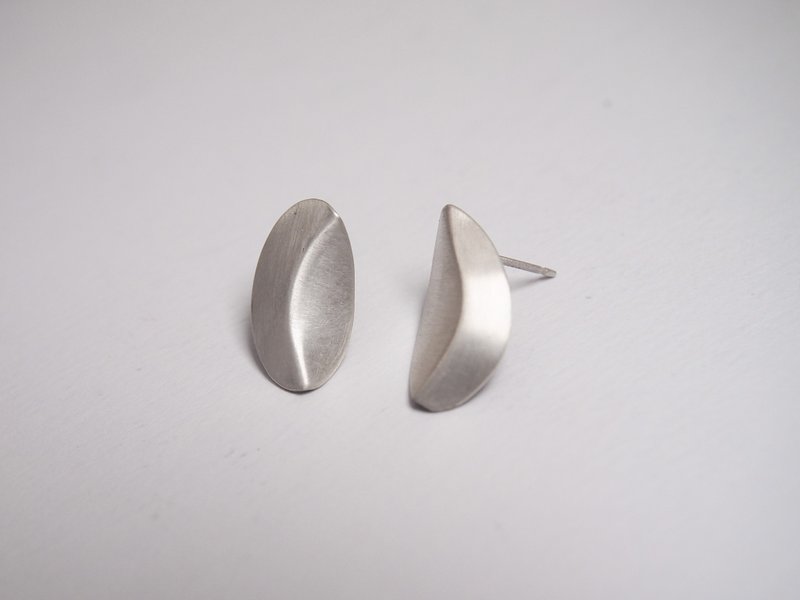 【YunShao Jewelry】Line Series #a317 Bent Earrings - Earrings & Clip-ons - Silver Silver