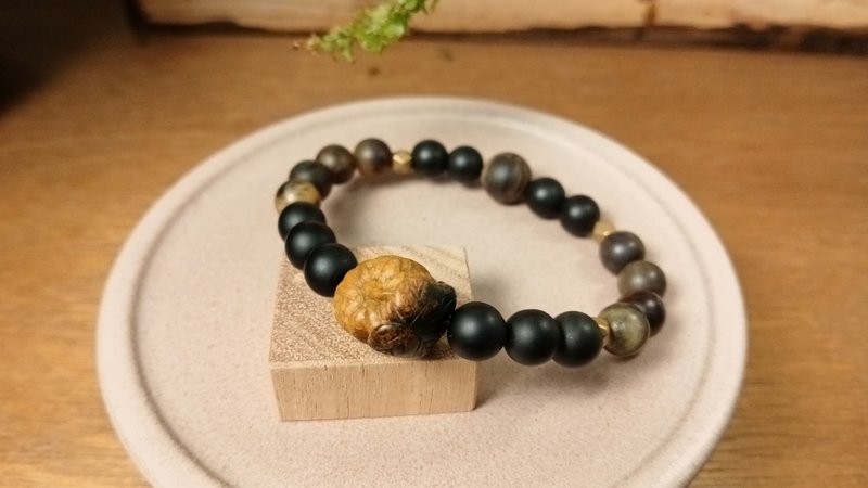 珠串雕刻手鍊 - 南瓜 臺灣黃金碧玉+黑曜石+木化玉+黃銅/霧面 - 手鍊/手環 - 玉石 黃色