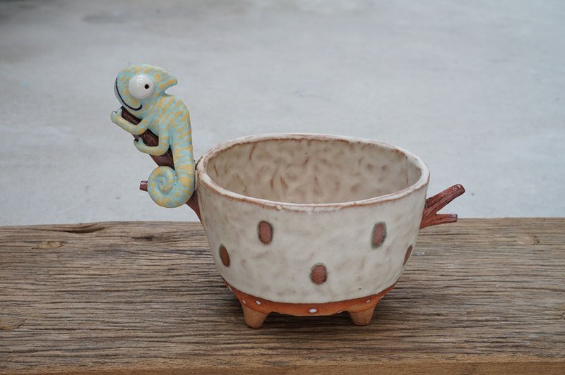 Branch plant pot for cactus , handmade ceramic , pottery - 花瓶/花器 - 陶 多色