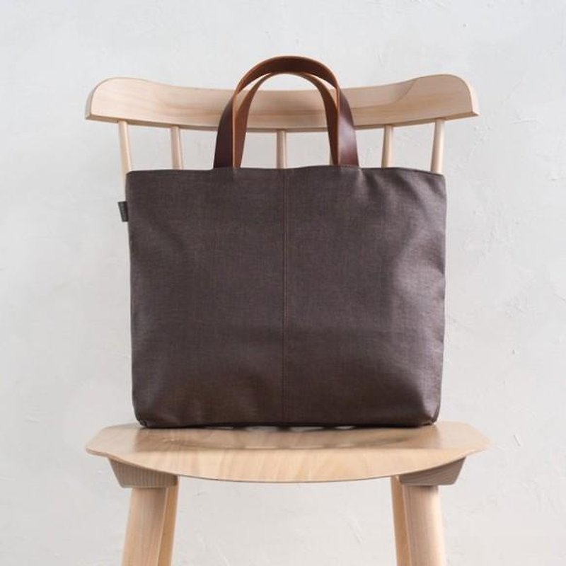 Plant dyeing tote Yakusugi dyeing (YG) - Messenger Bags & Sling Bags - Other Materials Brown