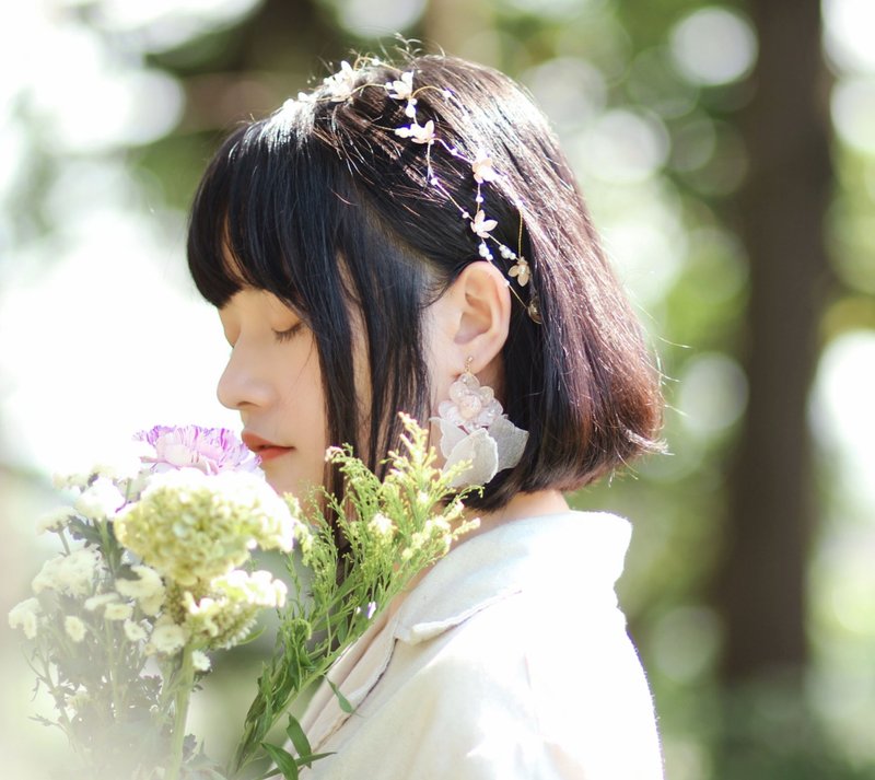 Pink hydrangea three-dimensional yarn flower earrings / dry flower / adjustable clip - ต่างหู - พืช/ดอกไม้ สึชมพู