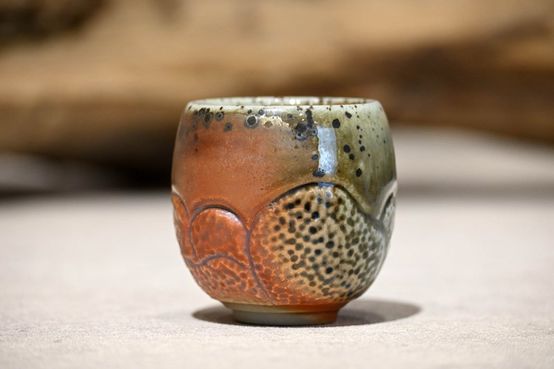 Hand-carved teacup teacup firewood beaker [Zhenlin Ceramics] - ถ้วย - ดินเผา 