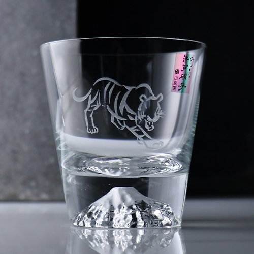 MSA玻璃雕刻 220cc【日本田島硝子】老虎 富士山杯 (日本桐箱包裝)