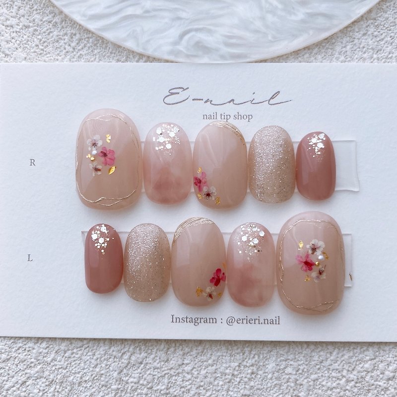 Gentle dried flower nail bridal cute beautiful pink - Nail Polish & Acrylic Nails - Plastic Pink