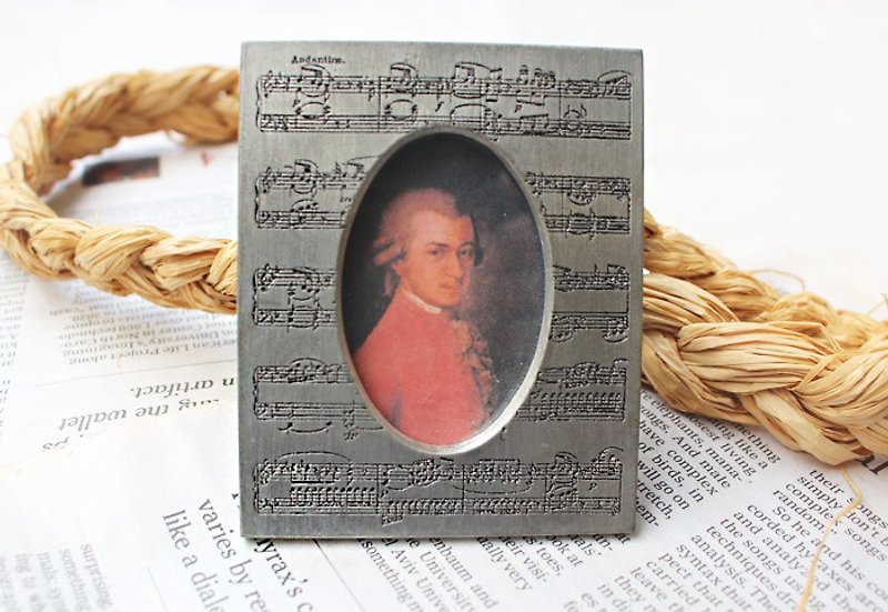 Handmade Mozart Photo Frame【Limited Edition】(size-small) - กรอบรูป - โลหะ สีเงิน