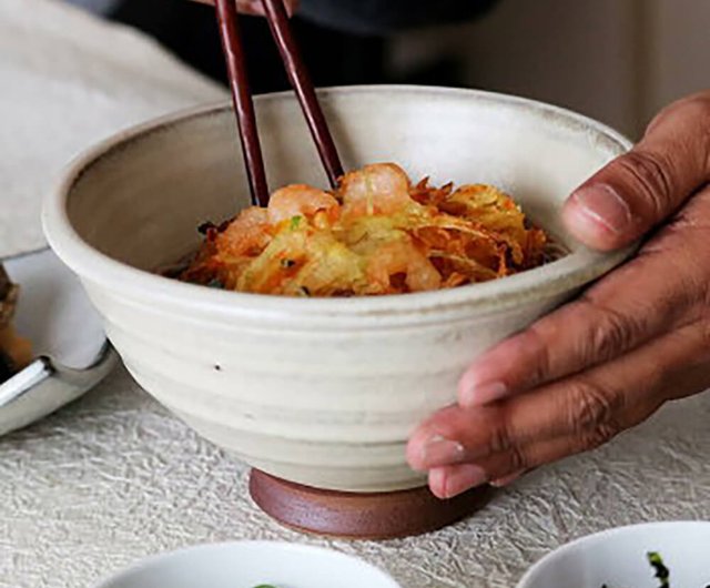 蹴り轆轤 ろくろ どんぶり 丼 高取焼 高取焼き 18cm 高取焼鬼丸雪山窯元 陶器 食器 器 うどん皿 ラーメン皿 onimaru-024 -  ショップ Reboot Life 皿・プレート - Pinkoi