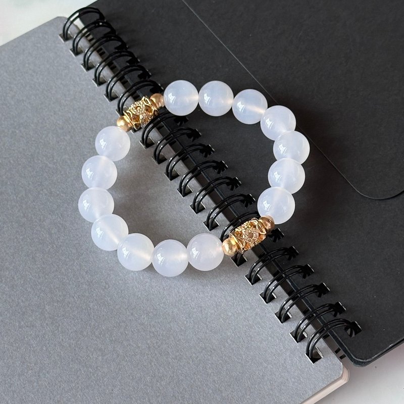 [Bai Han] White Agate • 18k gold-plated engraved hollow bracelet - สร้อยข้อมือ - เครื่องประดับพลอย ขาว