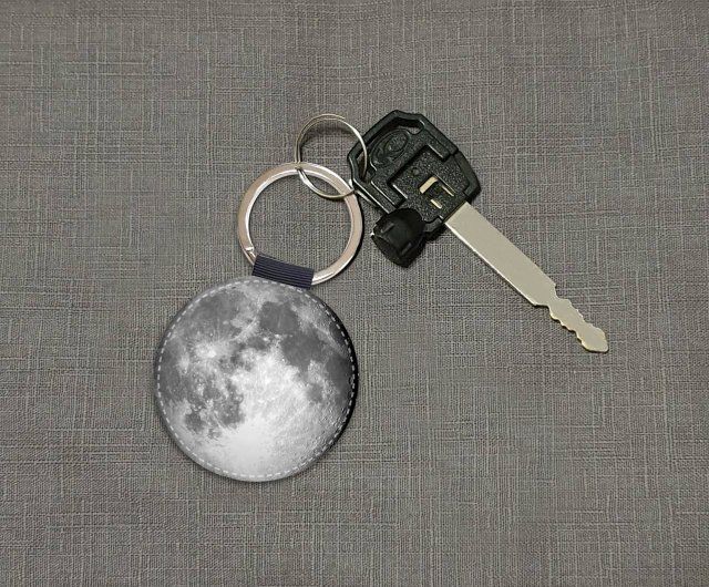 Customized Moon Lamp Keychain