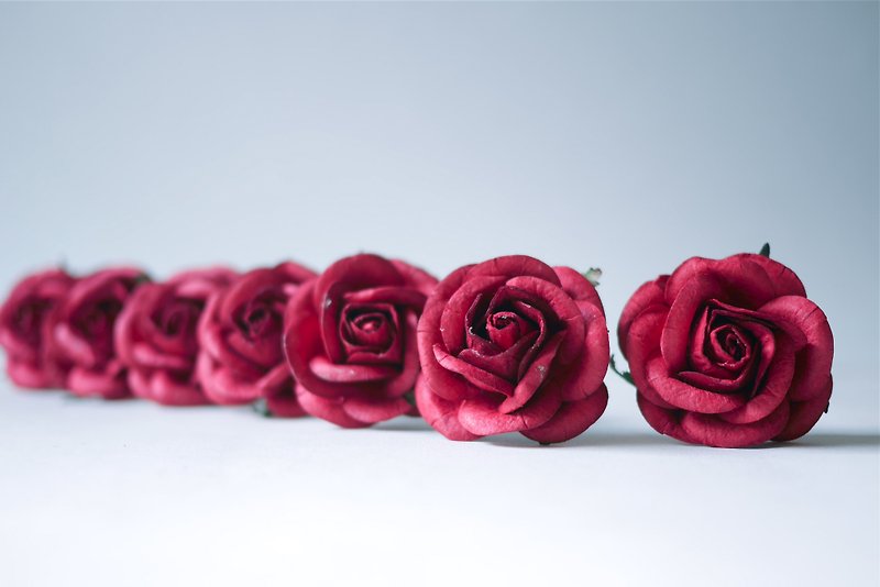Paper Flower, 20 pieces mini rose size L size 4cm., dark red/Carmine color. - งานไม้/ไม้ไผ่/ตัดกระดาษ - กระดาษ สีแดง
