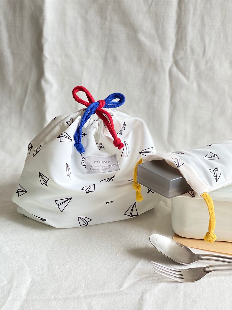 Paper airplane///Waterproof three-dimensional drawstring bag ‧ Meal bag size two sets - อื่นๆ - วัสดุกันนำ้ ขาว