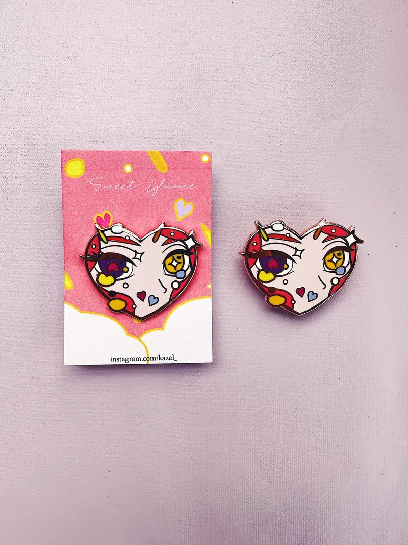 Sweet Glance gold hard enamel pin - Badges & Pins - Other Metals Pink