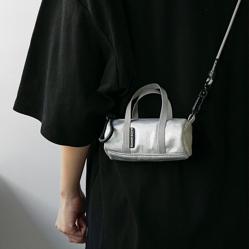 Futuristic metal series mini bag mini card bag hanging neck side backpack change storage bag fashionable Silver - กระเป๋าใส่เหรียญ - เส้นใยสังเคราะห์ สีเงิน