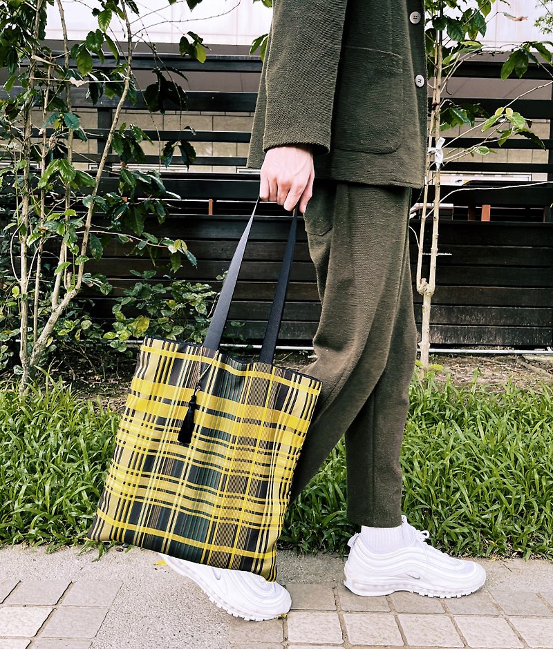 【Renaissance】Shoulder Tote Bag / Yellow and Black Plaid - Messenger Bags & Sling Bags - Other Materials 