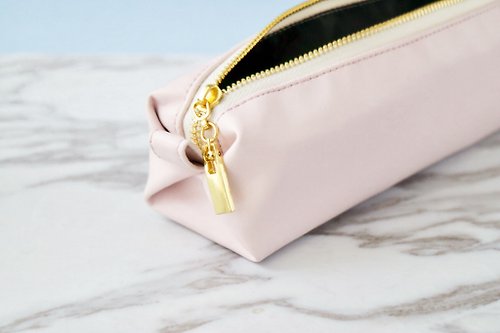 Pursful 【客製化】 燙金名字 皮革筆袋 大容量－淺粉色皮革筆盒